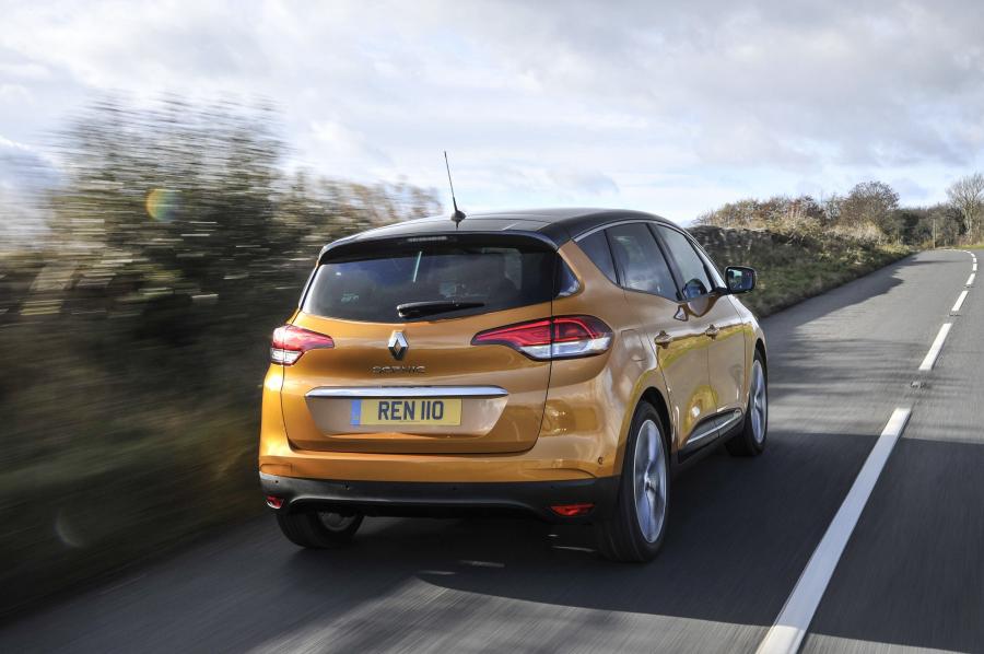  Renault Scenic 2016 года  (UK) (фото 9 из 32)